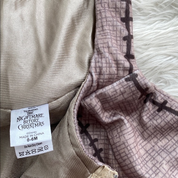 Disney | The Nightmare Before Christmas | Oogie Boogie Hooded Baby Costume - Picture 13 of 14